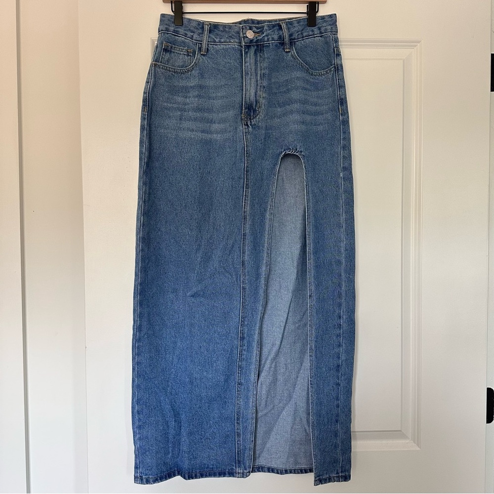Size 6 (Unbranded) High Rise Denim Maxi Skirt with Side Slit- Fall Jean Midi